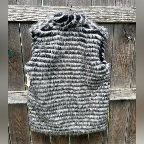 jan’s jems • fur vest carson city nevada nwt boutique handmade tabby - Picture 2 of 10